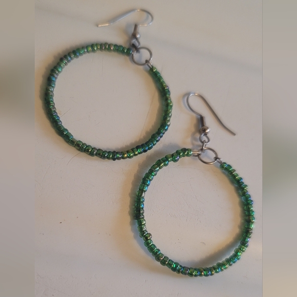 Emerald Green Iridescent Beaded Hoop Earrings - Picture 4 of 11